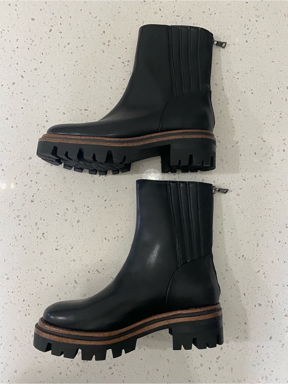 NWOT Korks Vivi Lug Boots - Picture 4 of 8